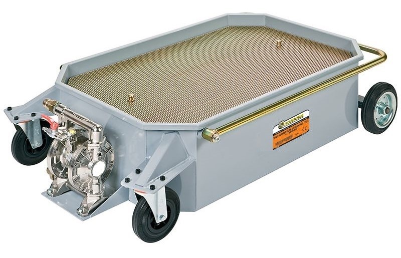 150 liter flad Ecodora spildolievogn med 1:1 trykluftdrevet membranpumpe
